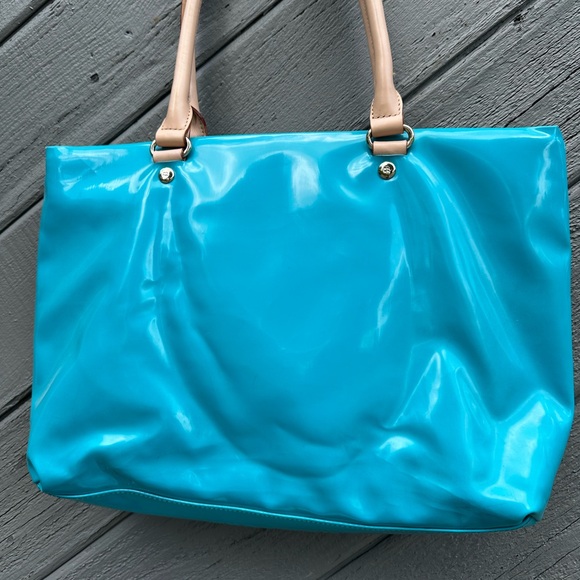 Kate Spade patent leather tote. - Picture 9 of 12